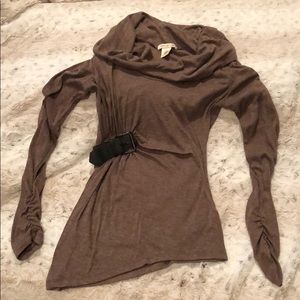 Long sleeve shirt with belt buckle at waist